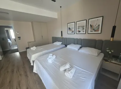 Dreibettzimmer mit Balkon — 4