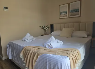 Cameră dublă Budget cu balcon — 4
