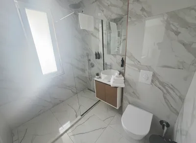 Cameră dublă Budget cu balcon — 3